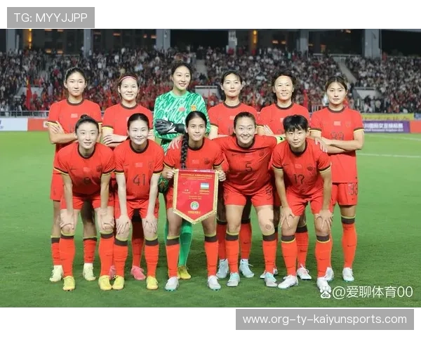 体育赛事更新：女足比拼中体现的团队精神！，女足队员介绍