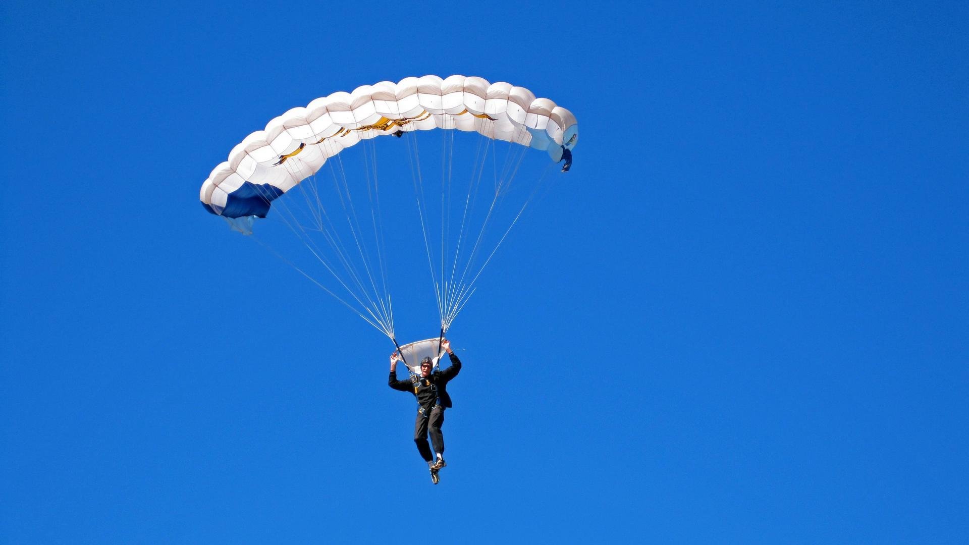 林丹回忆初次夺冠称压力前所未有,林丹dzs