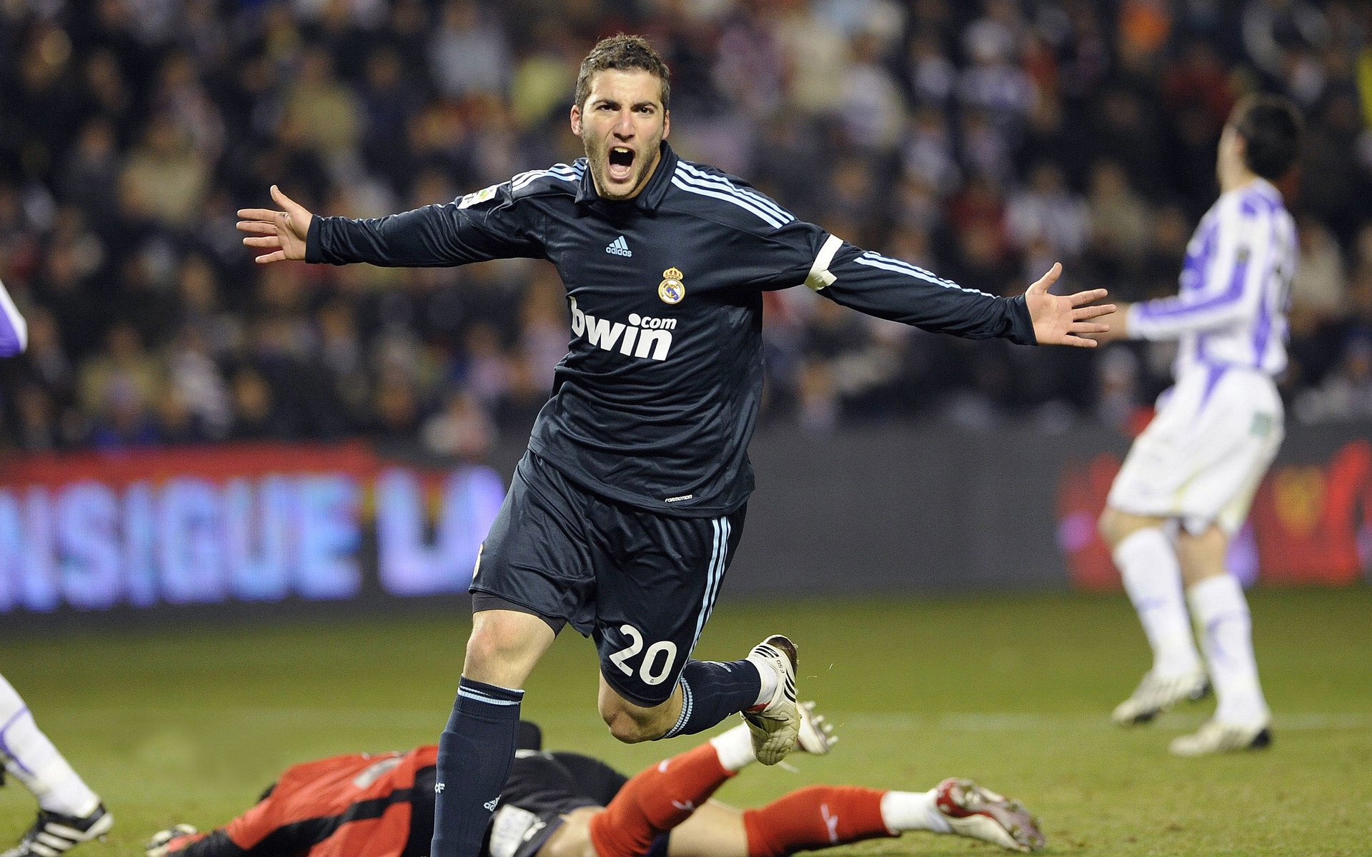 卡拉格:对阿诺德离开感到失望,利物浦已是英超银河战舰,卡拉格c罗